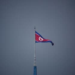 北朝鮮が戦略巡航ミサイル、「超大型弾頭」試験　国営
