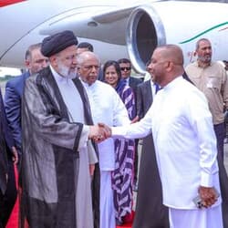 イラン大統領、16年ぶりにスリランカ訪問　「関係強