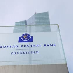 ユーロ圏の銀行融資低迷、インフレ期待低下　利下げの