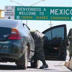 米・メキシコ首脳が電話会談、不法移民や国境管理を協
