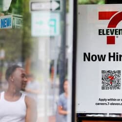 米新規失業保険申請、20万8000件と横ばい　4月