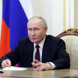 仏、プーチン大統領就任式に駐ロシア大使出席＝外交筋