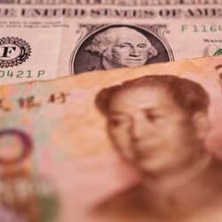 中国外貨準備、4月は予想以上に減少　金保有は増加