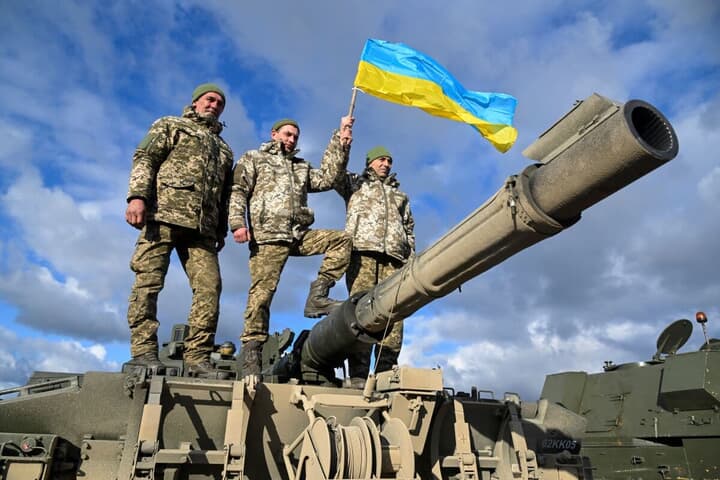 イギリスで訓練を受けるウクライナ兵