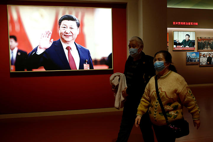 北京国立博物館の習近平の画像
