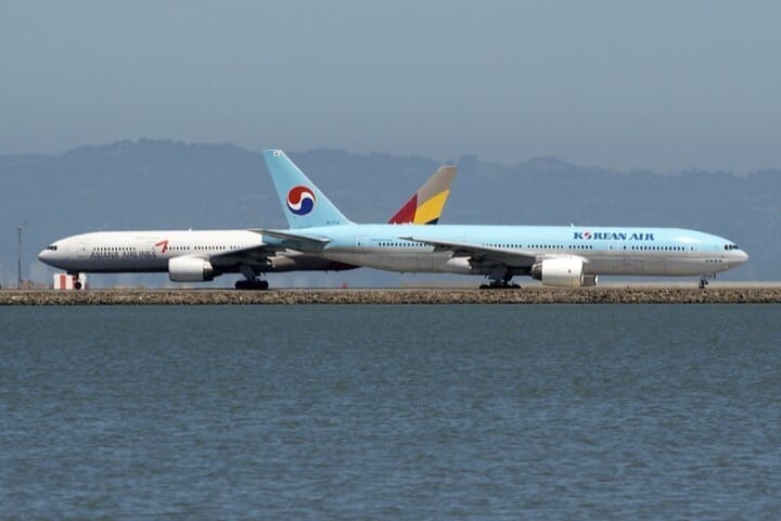 大韓航空機とアシアナ航空機