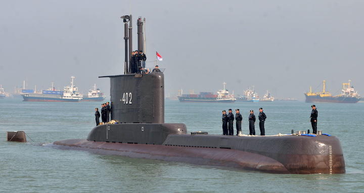 インドネシア海軍の潜水艦「KRIナンガラ402」