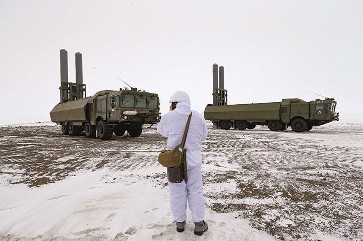 北極圏で軍備強化を進めるロシア