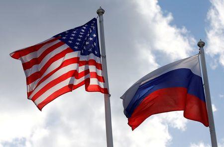 アメリカとロシアの国旗