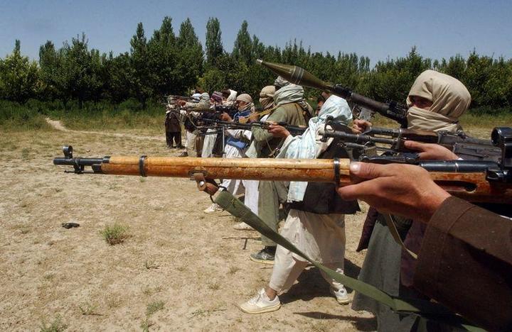 タリバン兵士の訓練