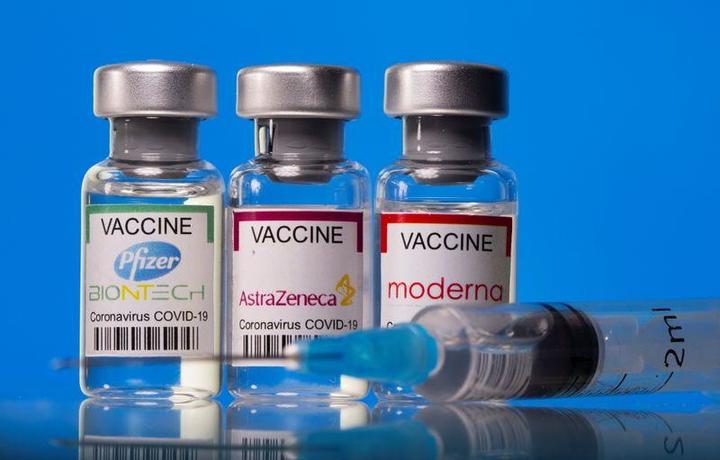 ファイザー、アストラゼネカ、モデルナの新型コロナウイルスワクチン