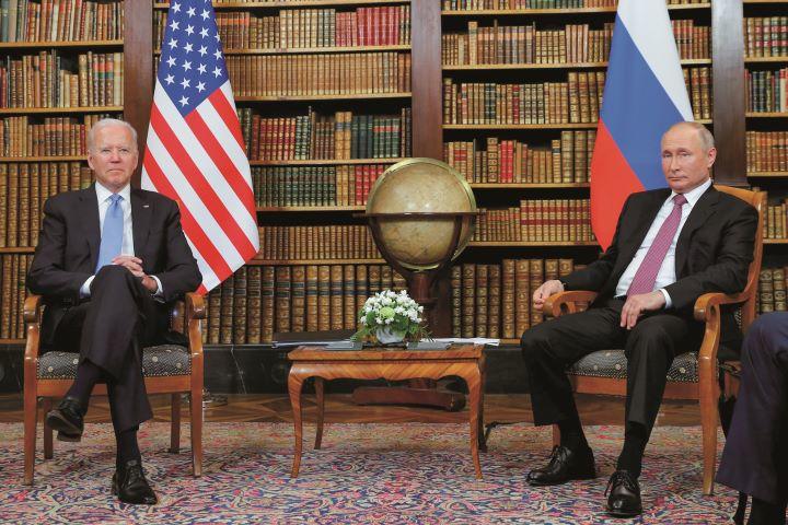 米ロ首脳会談、バイデンとプーチン