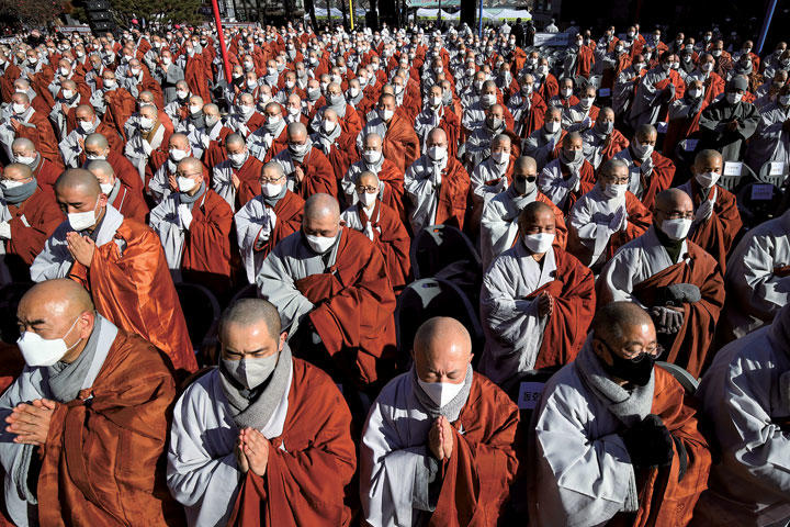 曹渓宗の僧侶による大規模集会