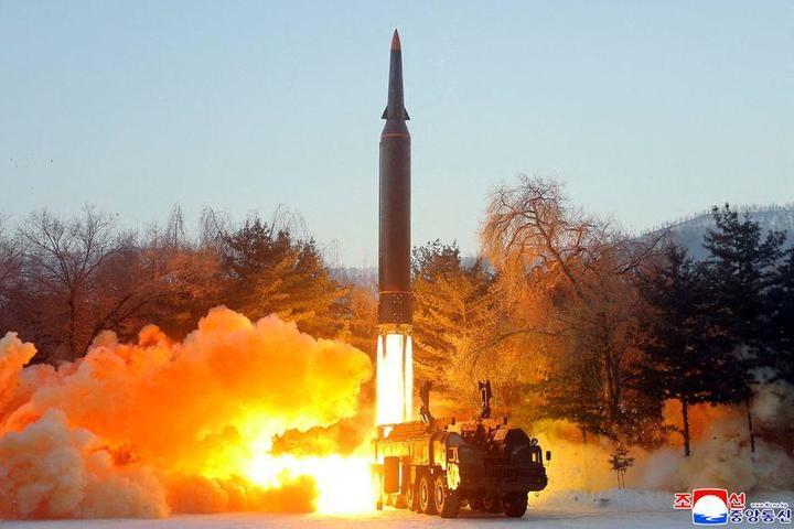 北朝鮮のミサイル発射実験