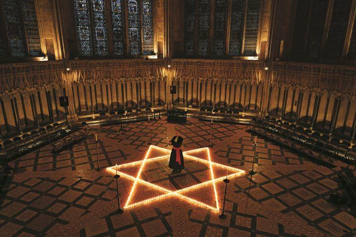 英ヨーク大聖堂「ホロコースト犠牲者を想起する国際デー」