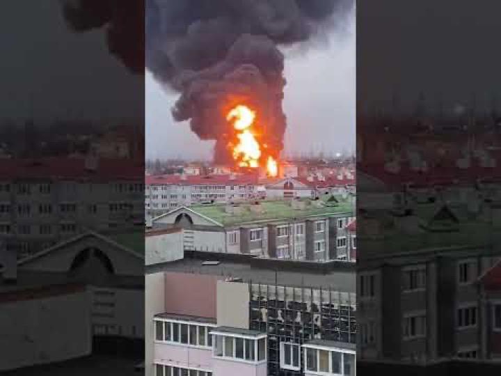 ウクライナ軍の縁による攻撃を受けたロシア西部の燃料施設