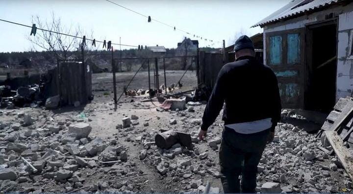 瓦礫と化したウクライナのキーウ州モシチュン