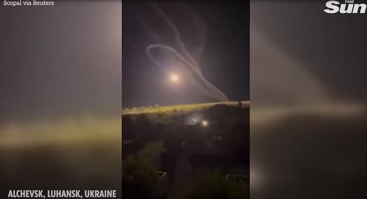急旋回するロシアのミサイル