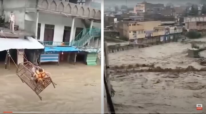 洪水で救助される人々