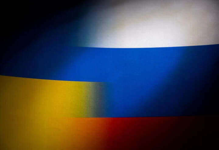 ウクライナとロシアの国旗