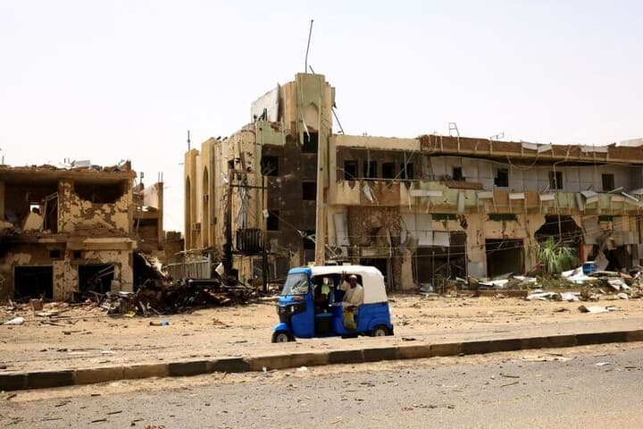 廃墟となったスーダンの町並み