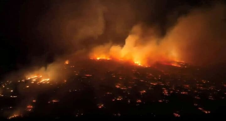 マウイ島キヘイ地区の火災