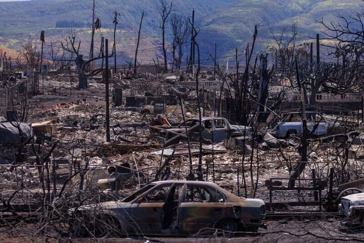 焼け野原となったハワイ・マウイ島のラハイナ