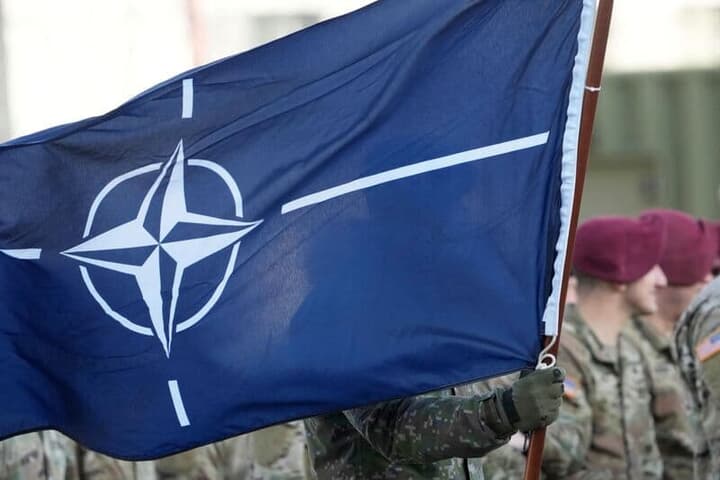 NATOの旗