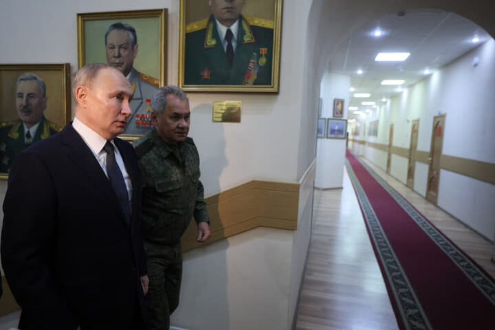 プーチン大統領とショイグ国防相