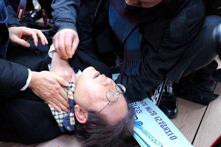 首を刺された韓国の最大野党「共に民主党」の李在明代表
