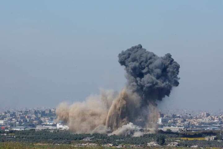 イスラエル・ガザの境界の街で起きた爆発