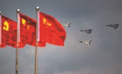 中国国旗と軍用機