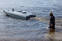 ウクライナの水上攻撃ドローン「マグラV5」　REUTERS/Valentyn Ogirenko