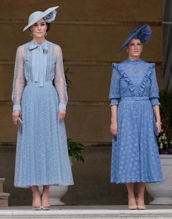 エディンバラ公爵夫人ソフィー妃とキャサリン妃の「青のリンクコーデ」
