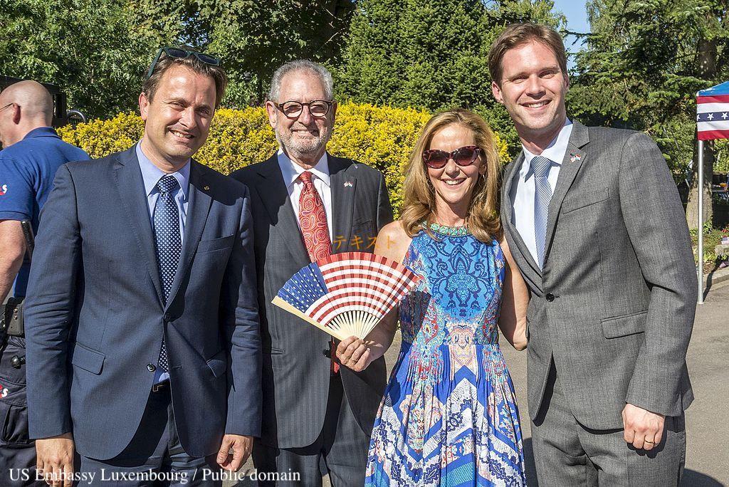Destenay_and_Bettel_with_Ambassador_Mandell_and_his_spouse_CC.jpg