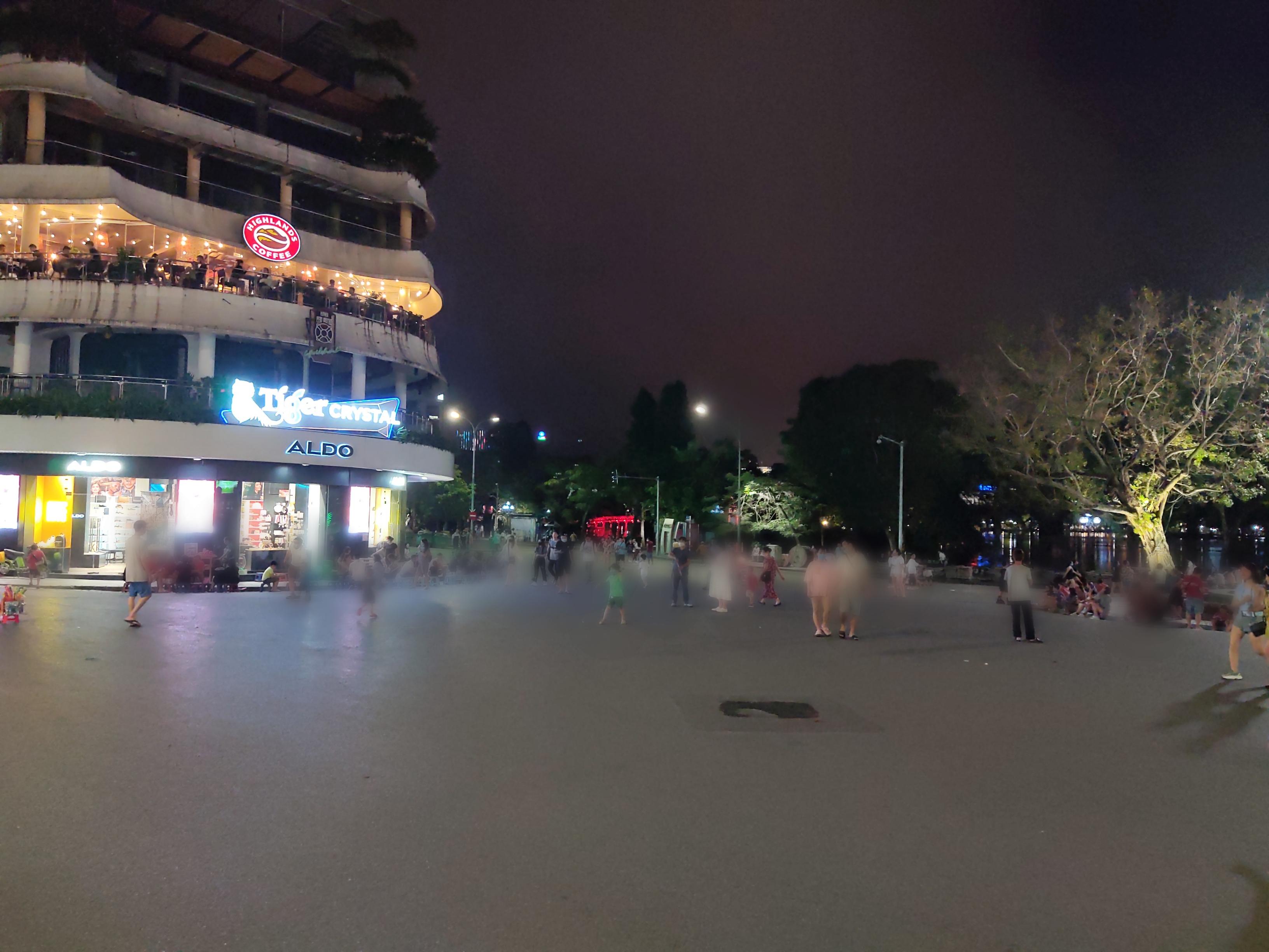 night_market_hanoi_20200814_1.jpg